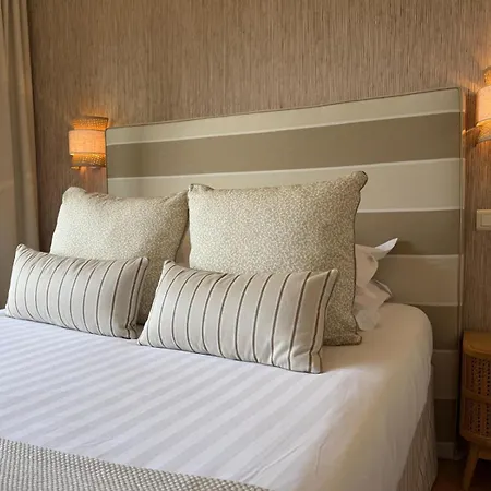 Hotel La Bastide Du Port - De Charme 4*