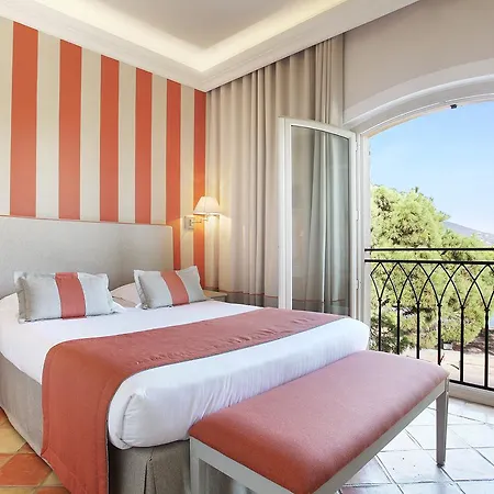 Otel La Bastide Du Port - De Charme Saint-Tropez