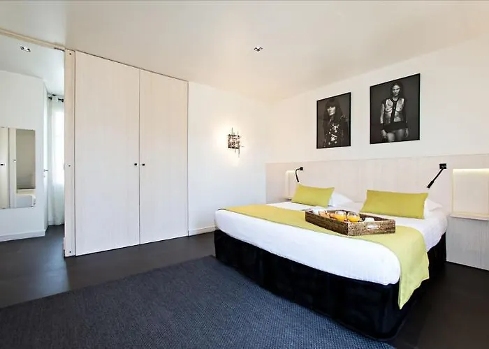 Hotel La Bastide Du Port - De Charme 4*