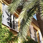 ホテル La Bastide Du Port - De Charme 4*