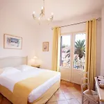 ホテル La Bastide Du Port - De Charme 4*