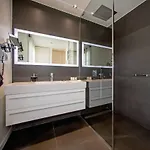 ホテル La Bastide Du Port - De Charme 4*