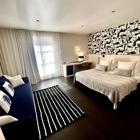 Hotel La Bastide Du Port - De Charme Saint-Tropez